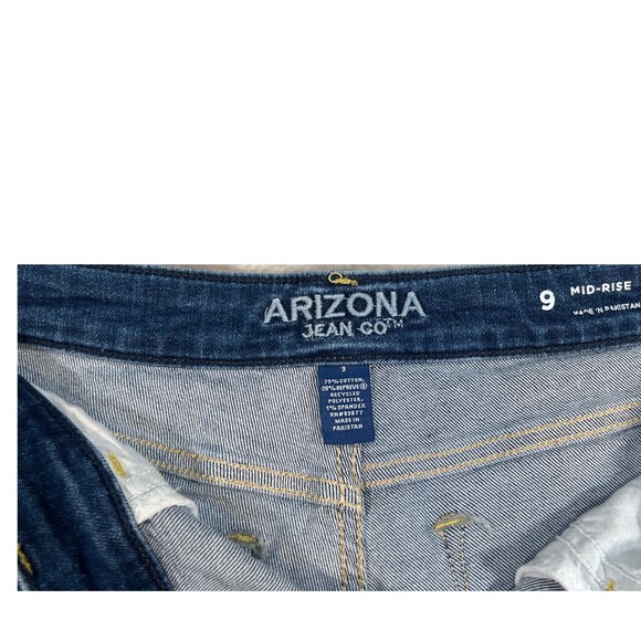 Womens Jean Shorts Arizona Women's Size 9 Co Mid Rise Cuffed Stretch Blue Denim - Picture 4 of 6